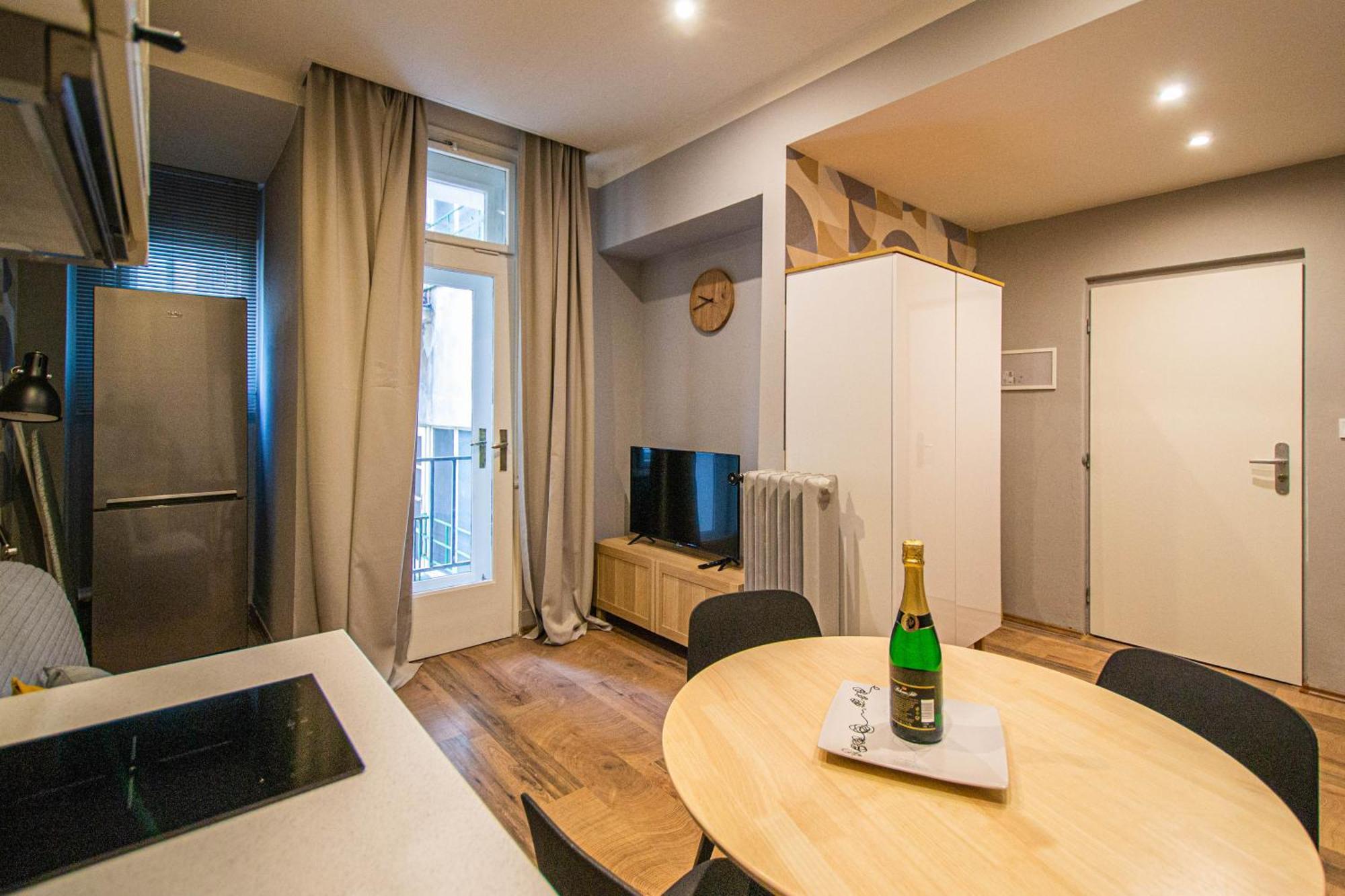 Cozy Studio In The Main City Center Prag Exteriör bild
